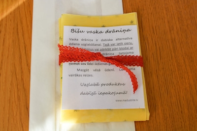 Bišu vaska drāniņa