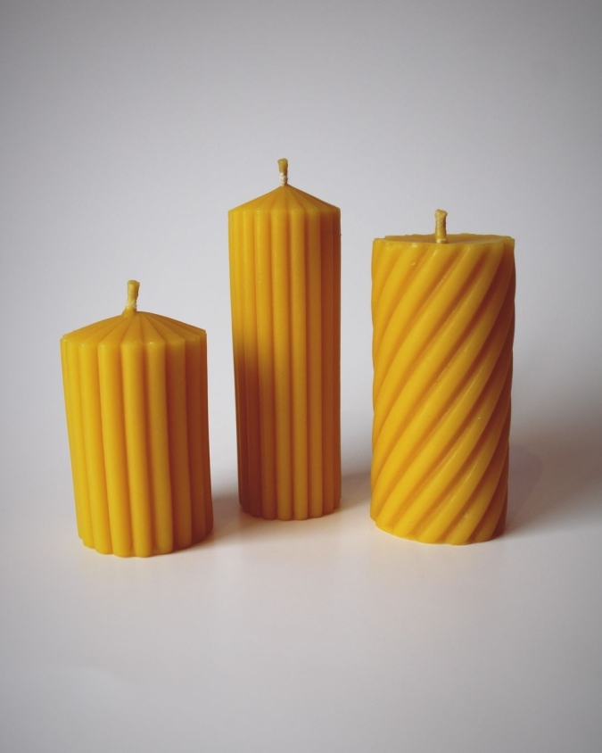 Bišu vaska sveču komplekts: Īsais rievotais cilindrs, Garais rievotais cilindrs, Vītais cilindrs
